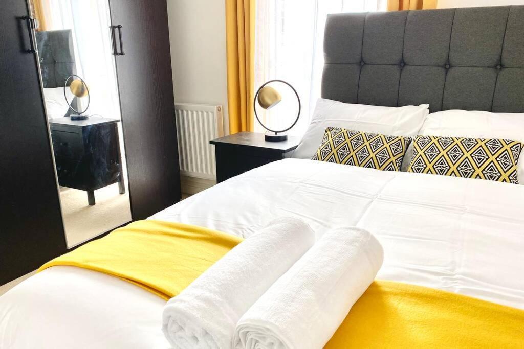 Smartrips Apartments - Lakeside/Thurrock West Thurrock Esterno foto
